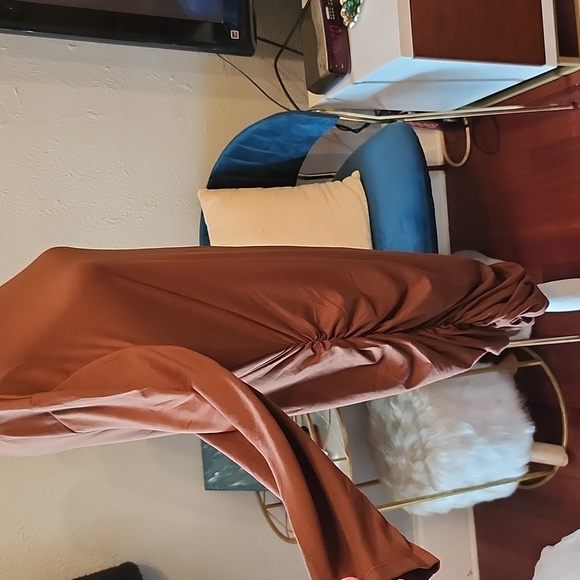 Popular 21 Mock Neck Long Sleeve Ruched Midi Brown Tshirt Dress NWT - Picture 5 of 9